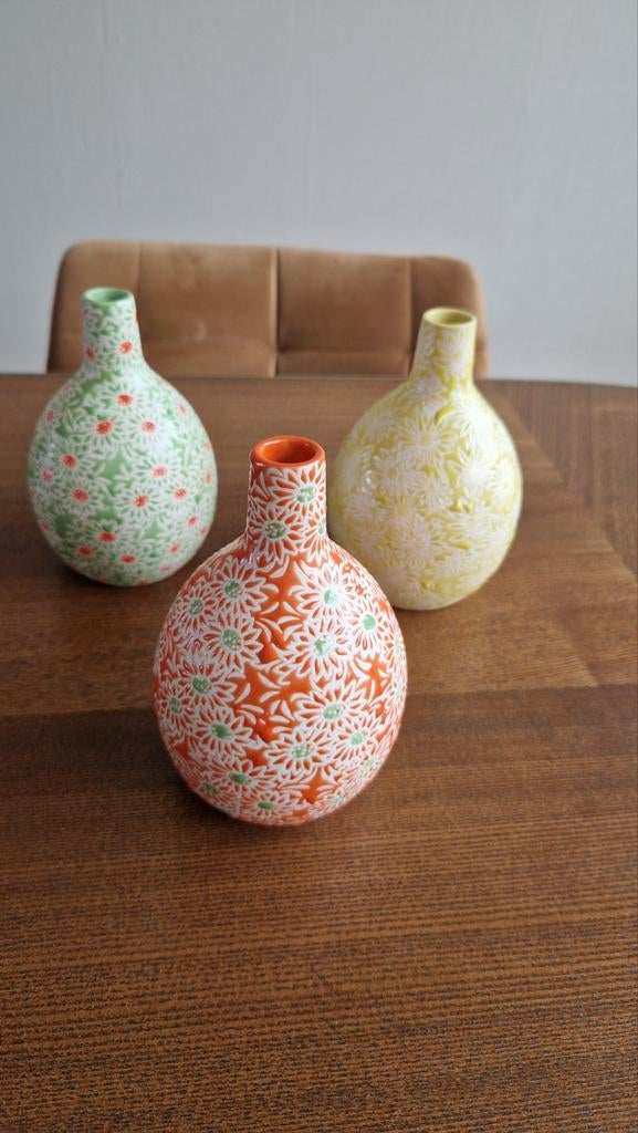 Set van 3 kleurrijke bloemenvaasjes, des Pots, Antiek en Kunst, Ophalen of Verzenden