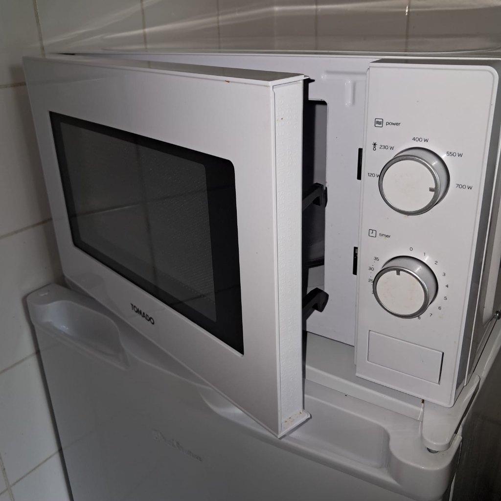 Magnetron (wit), Ophalen, Minder dan 45 cm, Draaiplateau, Vrijstaand