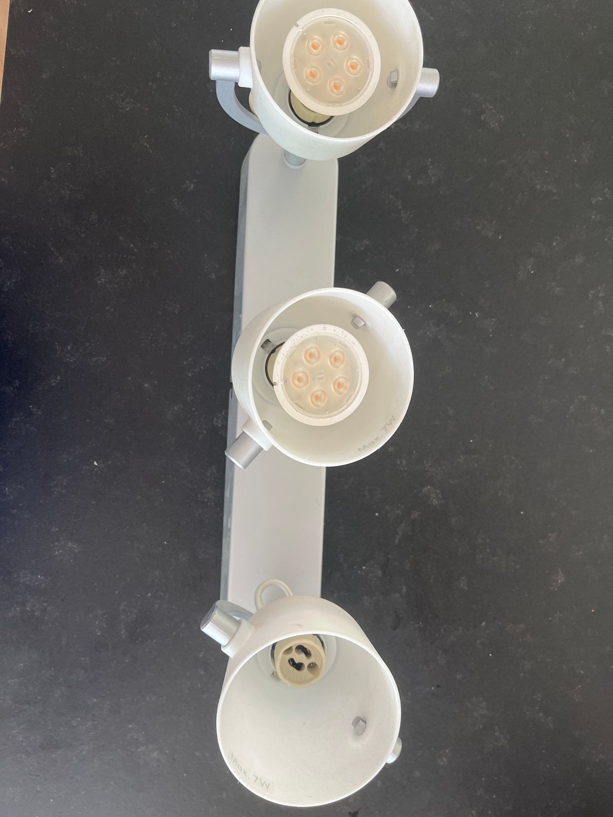 lamp met 3 spots - Grijs/Wit, Huis en Inrichting, Lampen | Spots, Ophalen, GU10, LED, Metaal