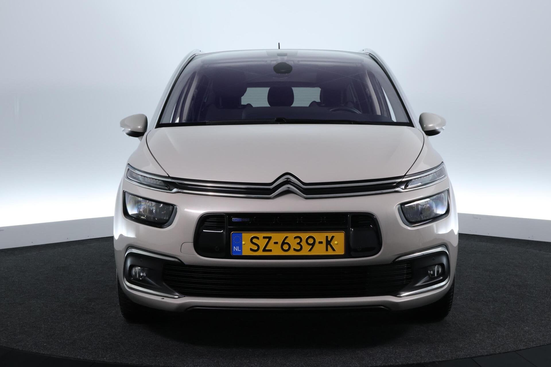 Citroen Grand C4 SpaceTourer 1.2 PureTech Business 7P|CARPLA, Voorwielaandrijving, Gebruikt, Euro 6, 7 stoelen