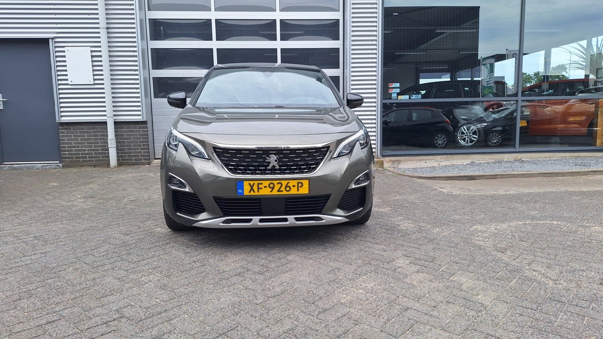 Peugeot 3008 1.2 PureTech GT Line/Camera/Nav/19 Inch/Gt Line, Voorwielaandrijving, Dealer onderhouden, Gebruikt, 1199 cc