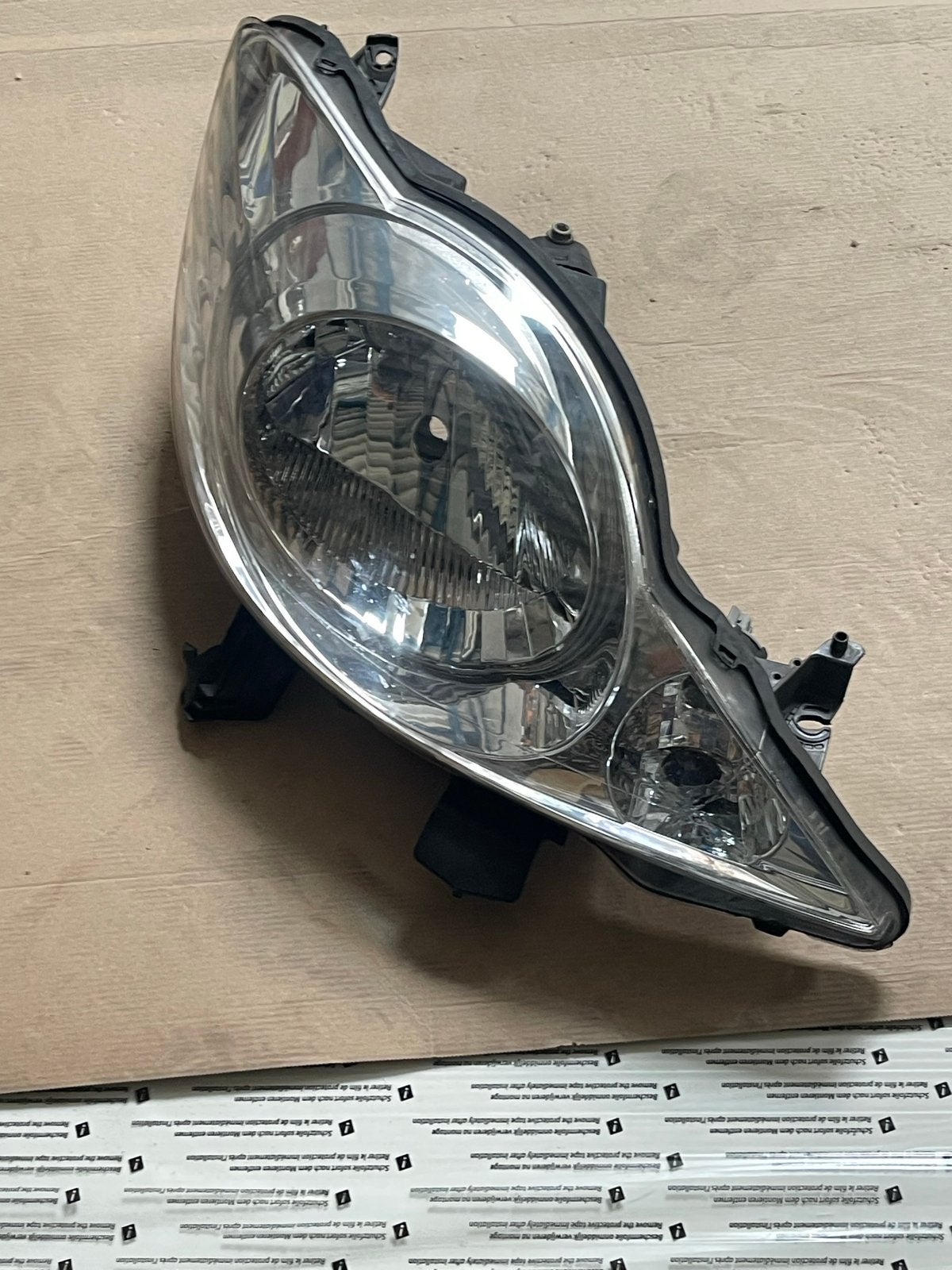 Koplamp links Peugeot 107 - Gebruikt rechts, Auto-onderdelen, Ophalen, Gebruikt, Peugeot