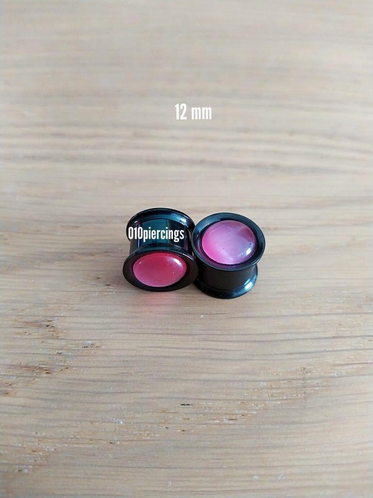 Nieuwe pluggen. Staal. Kattenoog. Roze. 8, 10, 12, 14 mm., Ophalen of Verzenden, Zo goed als nieuw, Staal, Oor- of Traguspiercing