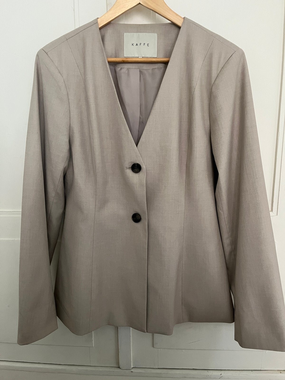 Kaffe jasje blazer getailleerd mt 42 nieuw, Ophalen of Verzenden, Zo goed als nieuw, Maat 42/44 (L), Beige