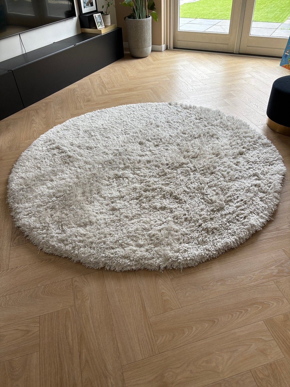 Ronde zacht fluffy tapijt wit/zilver/grijs, Ophalen, Gebruikt, 140 tot 160 cm, 100 cm of meer