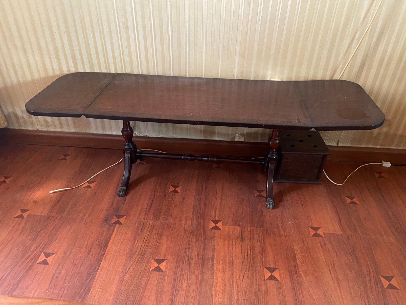 Mahonie tv tafel, Ophalen, Gebruikt, 75 cm of meer, 60 cm of meer