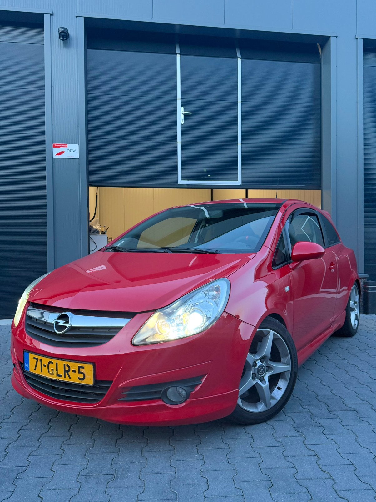 Opel Corsa 1.6 GSI Turbo 3D 2008 Rood, Auto's, Stof, 4 cilinders, Origineel Nederlands, Bedrijf