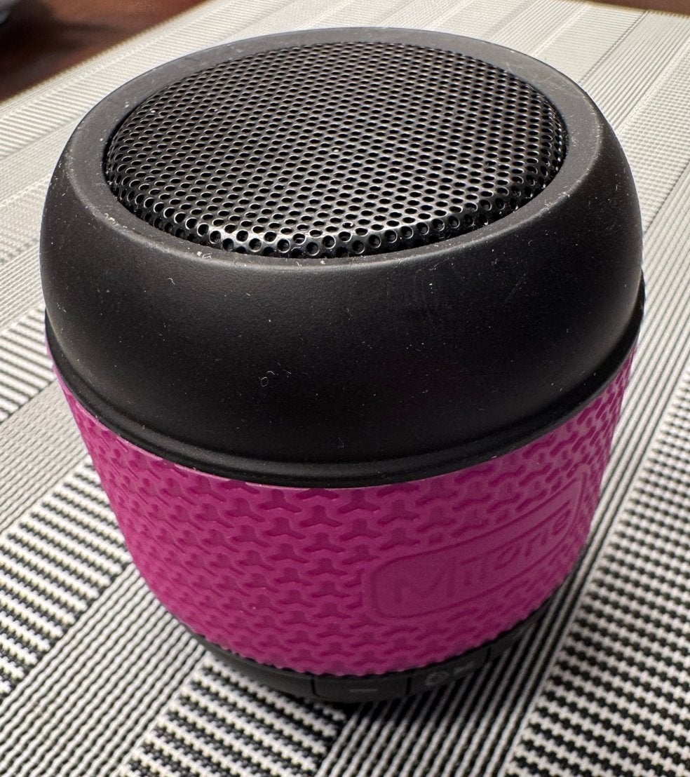 GRATIS Compacte Bluetooth Luidspreker - Ideaal voor Onderweg, Audio, Tv en Foto, Luidsprekers, Gebruikt, Draagbare speaker, Minder dan 60 watt
