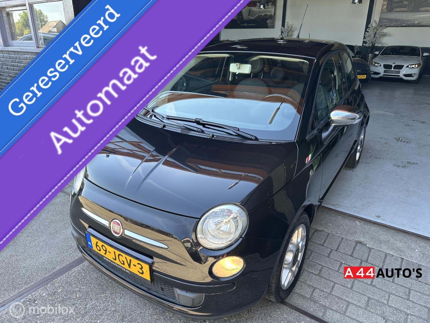 Te koop aangeboden een Fiat 500 1.2 Lounge*AUTOMAAT*NL NAP, Auto's, Euro 5, 4 cilinders, Leder en Stof, Zwart