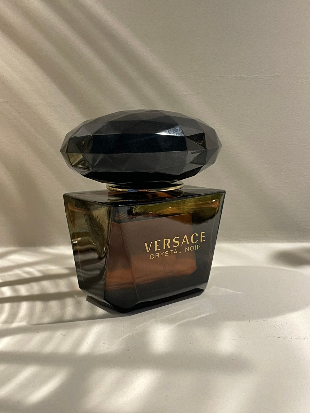 Versace Crystal Noir Eau de Parfum 90ml - Zo goed als nieuw, Ophalen of Verzenden, Zo goed als nieuw