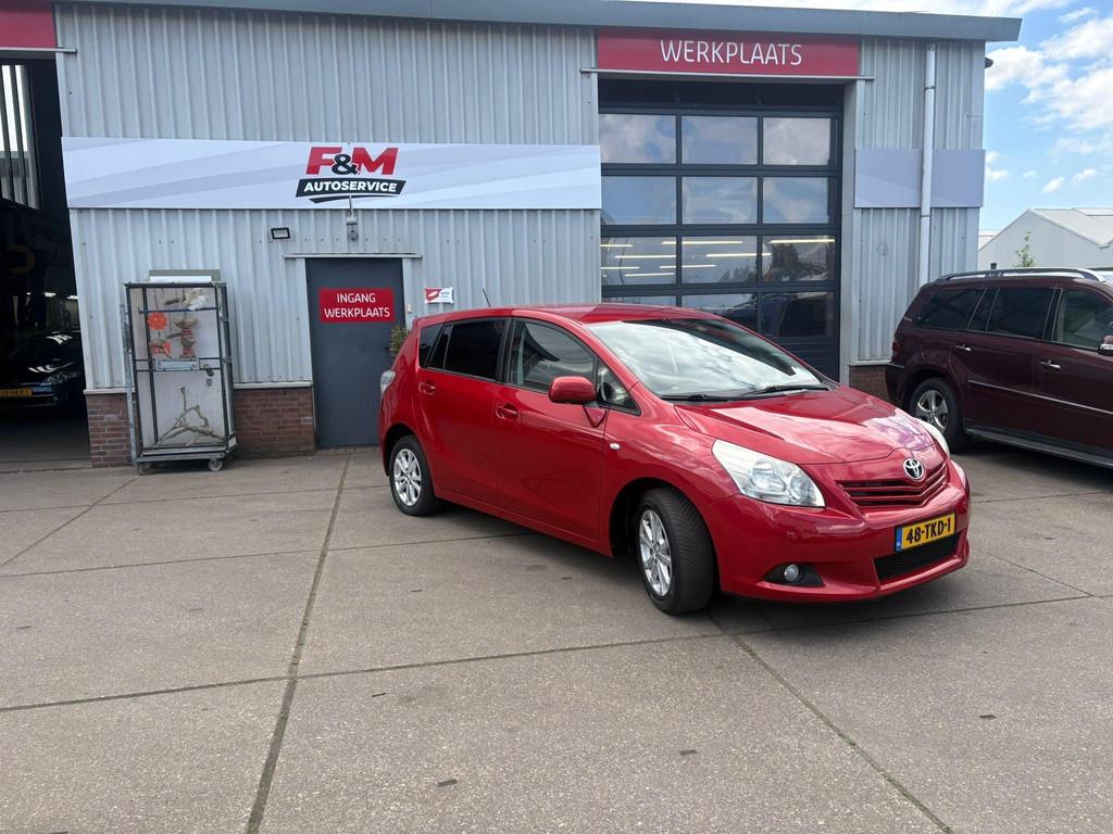 Toyota Verso 1.8 VVT-i Aspiration Clima, cruise, trekhaak, c, Auto's, Euro 5, Gebruikt, 4 cilinders, 147 pk