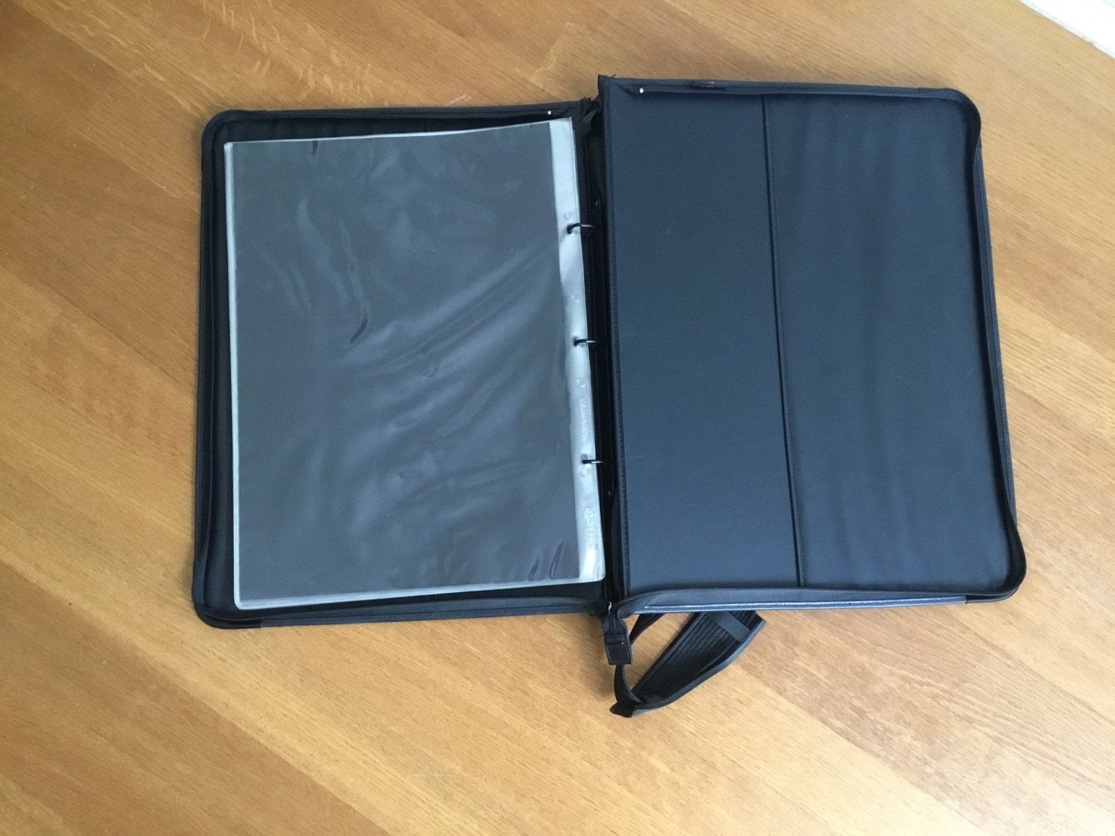 Portfolio tas  A3 formaat met 20 transparante hoezen, Zwart, Gebruikt, Ophalen of Verzenden, Kunststof