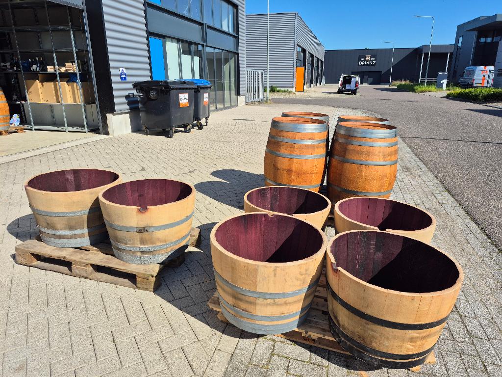 Mooi weer ! Bloembakken met een gratis witte terraswijn, Tuin en Terras, Ophalen, Gebruikt, Rond, 60 tot 100 cm