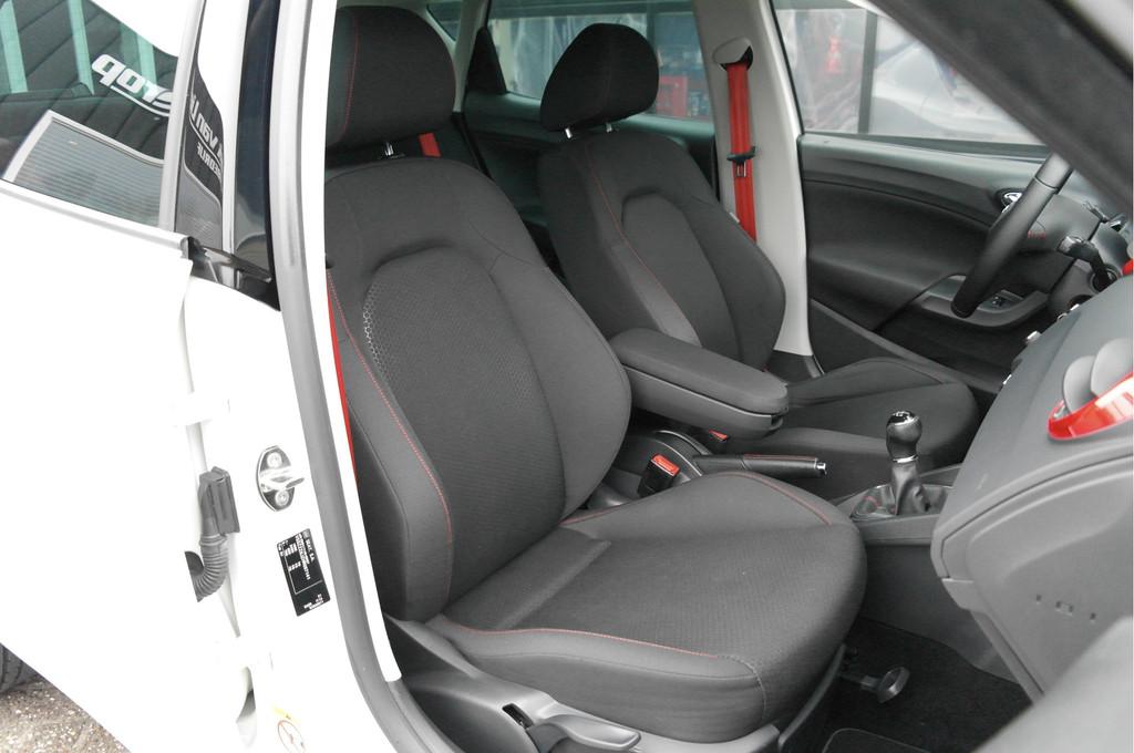 SEAT Ibiza 1.0 EcoTSI FR Connect | NL-Auto | Clima | Stoelve, Stof, 540 kg, 995 kg, Origineel Nederlands