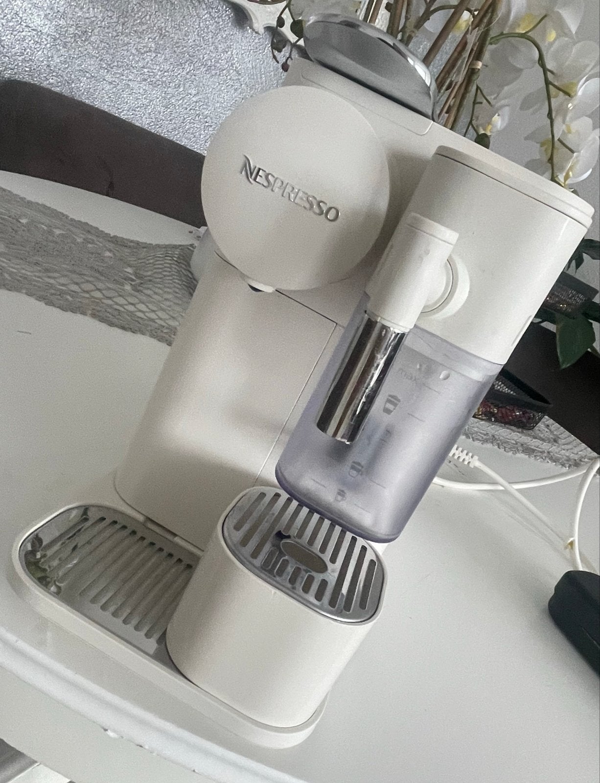 Nespresso De'Longhi Vertuo Next Koffiemachine Wit, Witgoed en Apparatuur, Koffiemachine, Ophalen of Verzenden, Zo goed als nieuw