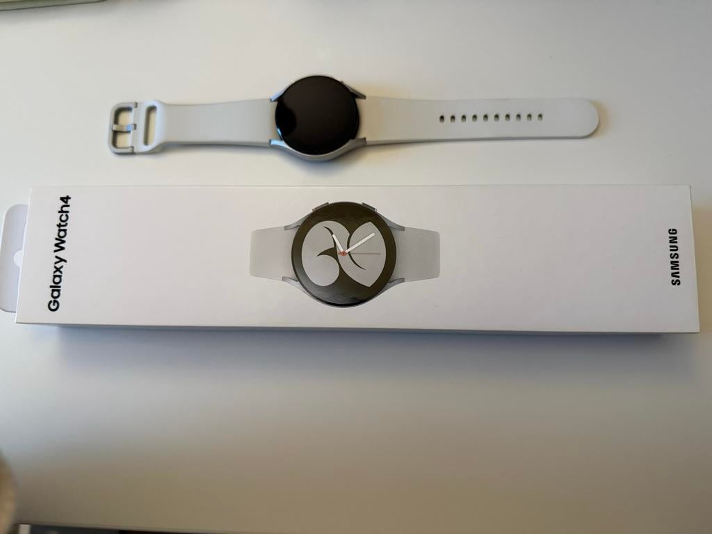 Samsung Galaxy Watch4, Sieraden, Tassen en Uiterlijk, Smartwatches, Ophalen of Verzenden, Zo goed als nieuw