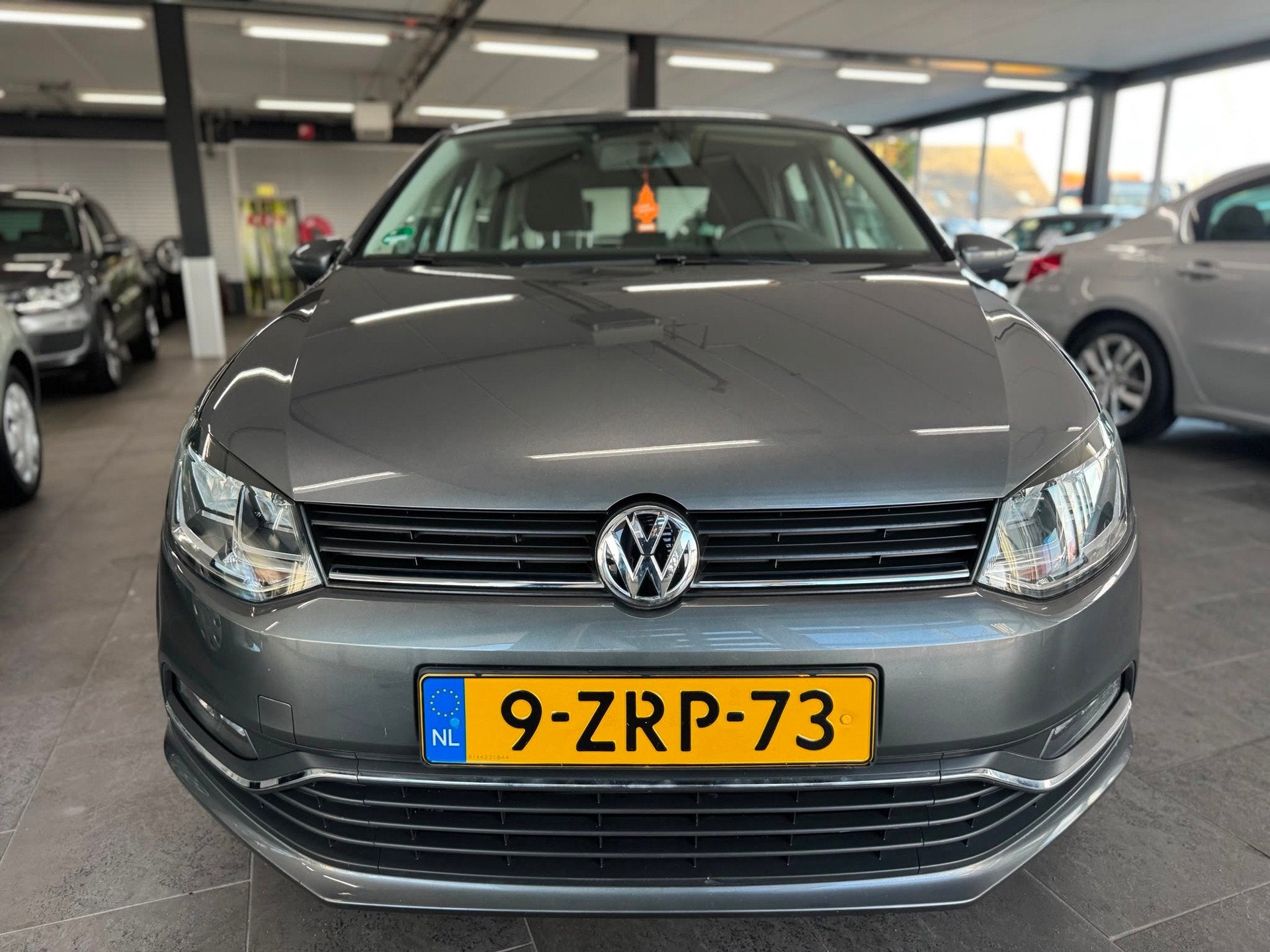 Volkswagen Polo 1.2 TSI Comfortline navigatie airco cruise c, Auto's, Stof, Gebruikt, Euro 6, 4 cilinders