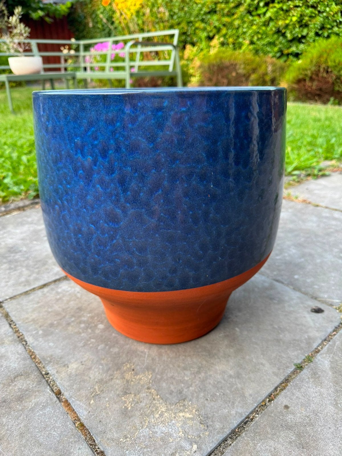 Mooie blauwe bloempot van aardewerk, Rond, Minder dan 40 cm, Balkon, Aardewerk