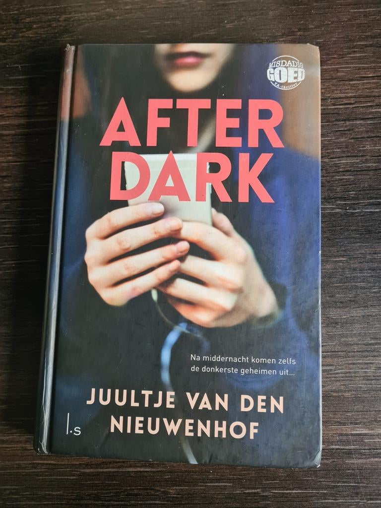 After Dark van Juultje van den Nieuwehof, Ophalen of Verzenden