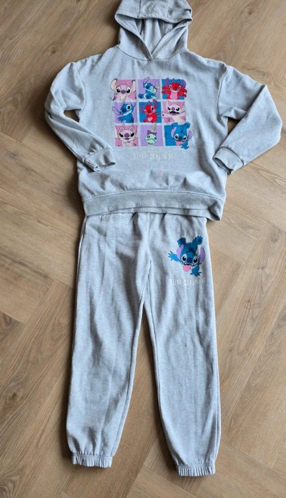 Disney Lilo & Stitch joggingpak maat 140, Ophalen of Verzenden, Zo goed als nieuw