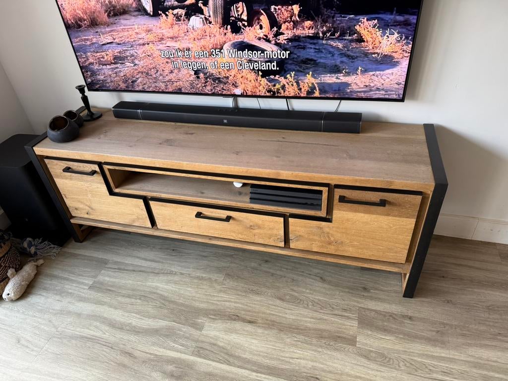 Henders & Hazel Metalo TV meubel, Huis en Inrichting, Kasten | Televisiemeubels, Zo goed als nieuw, Minder dan 100 cm, 150 tot 200 cm