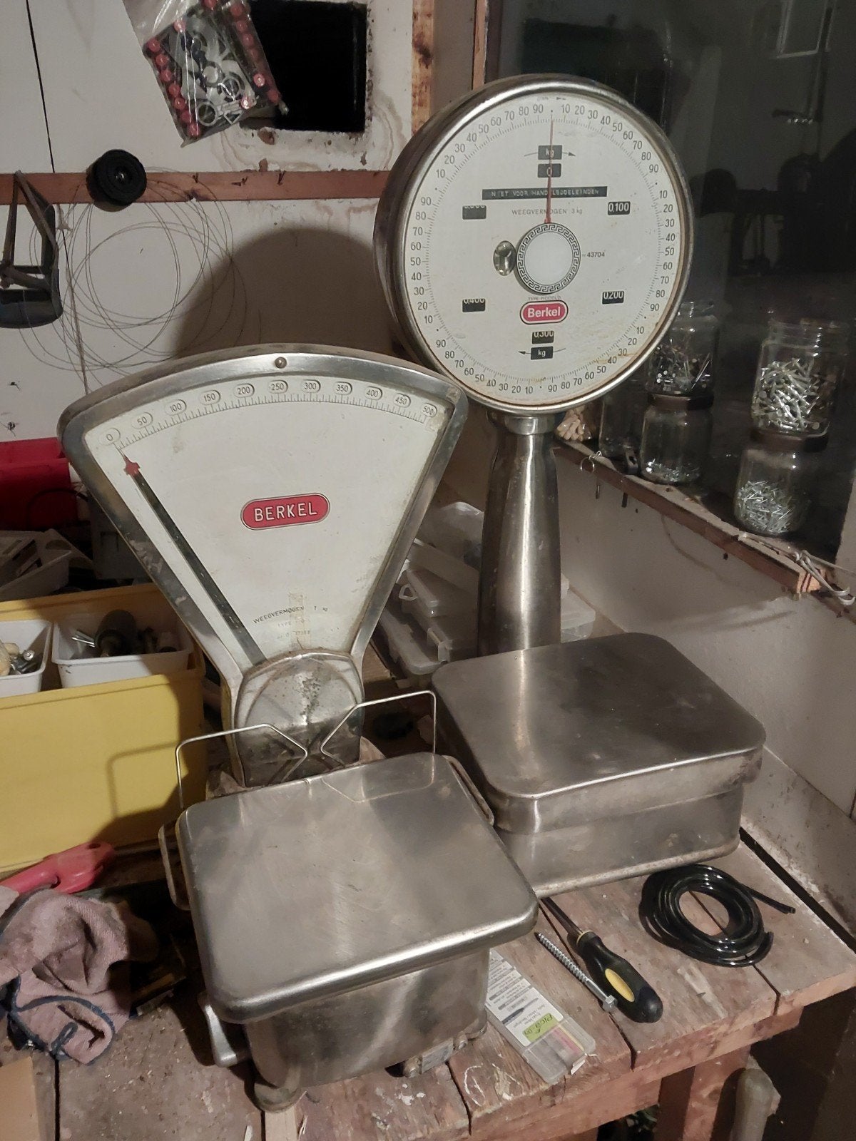 2 Vintage Berkel weegschalen - 1 kg en 3 kg, Ophalen