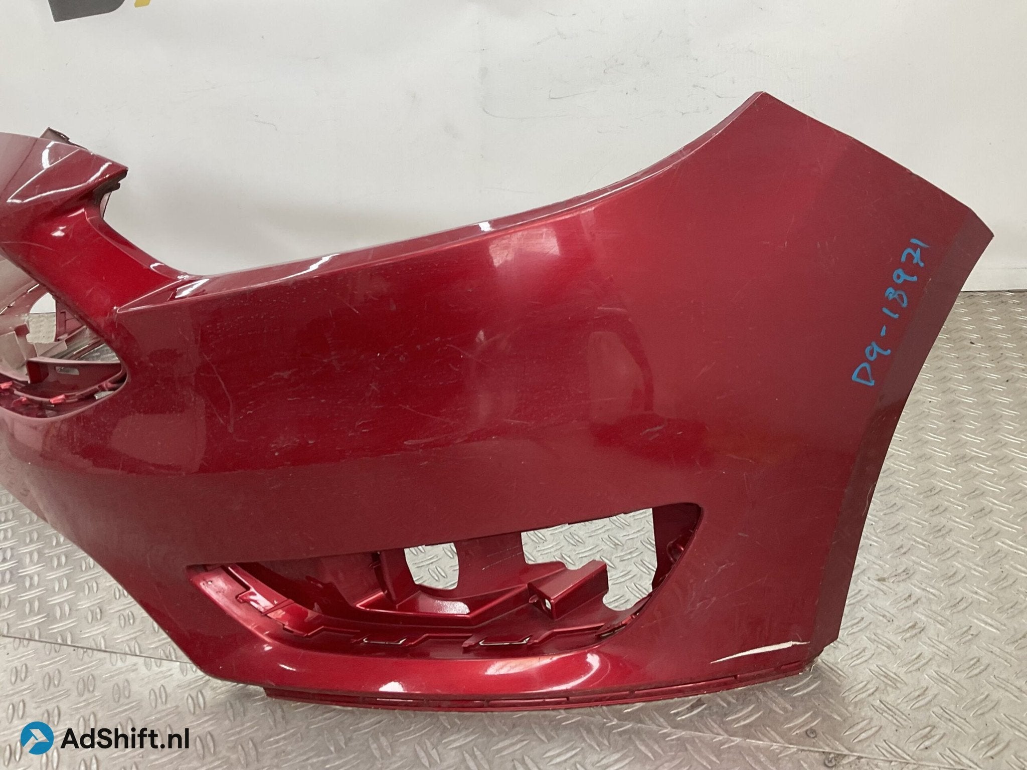 Bumper Ford Focus MK3 Facelift 14-18 F1EB-17757-A Voorbumper, Bumper