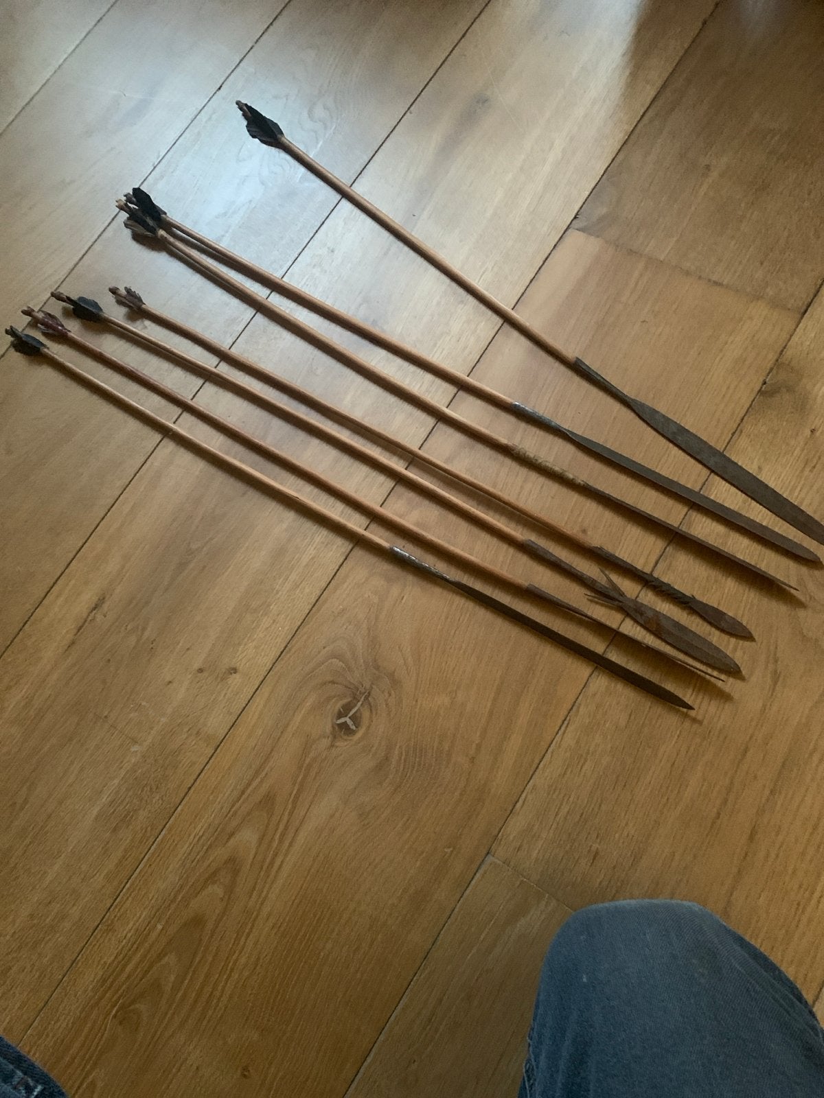 Set van 7 handgemaakte pijlen met metalen punten, Antiek en Kunst, Ophalen of Verzenden