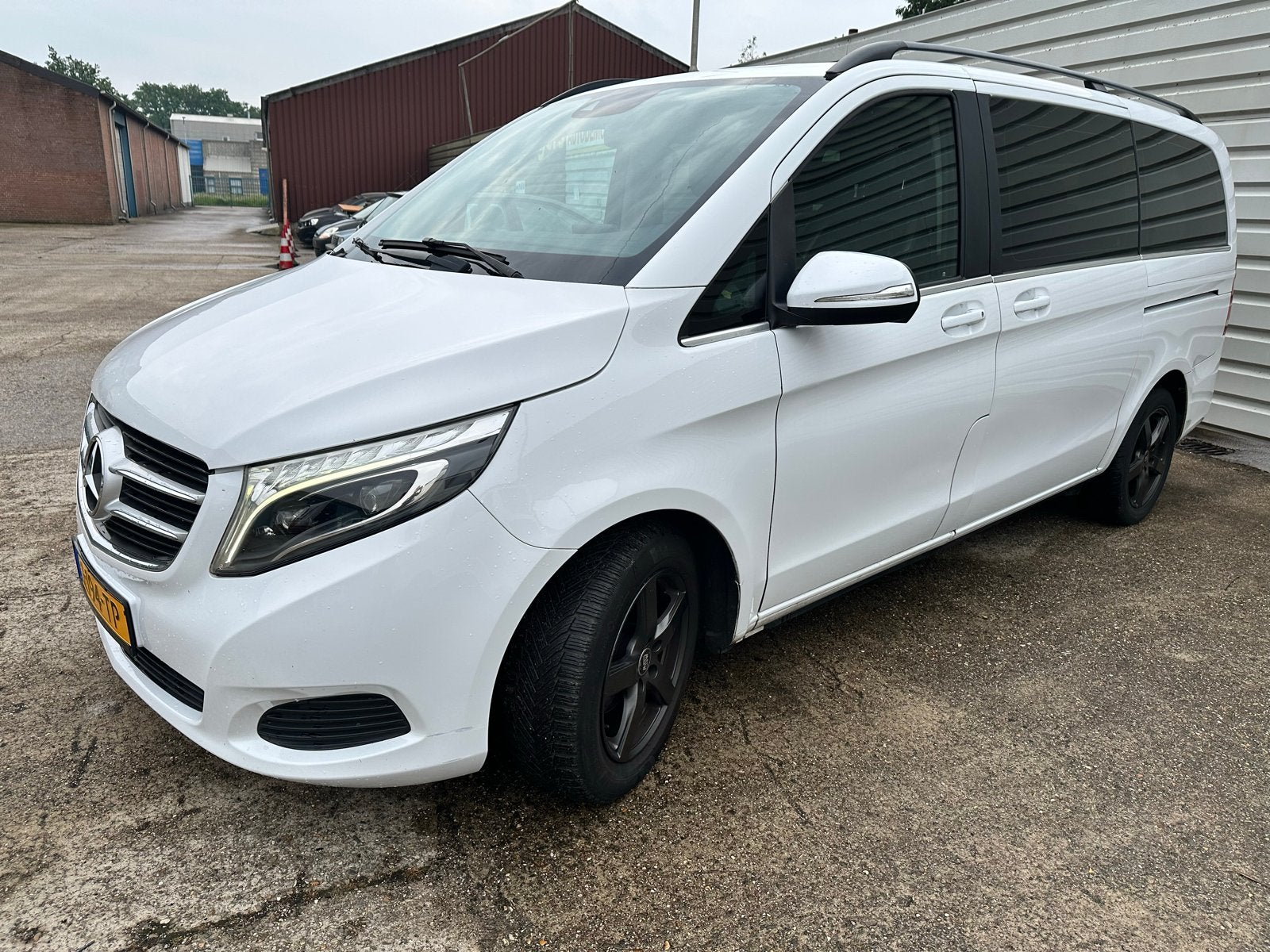 Mercedes-Benz V-Klasse V-klasse 2015 Wit, 2000 kg, 7 stoelen, 226 €/maand, Bedrijf
