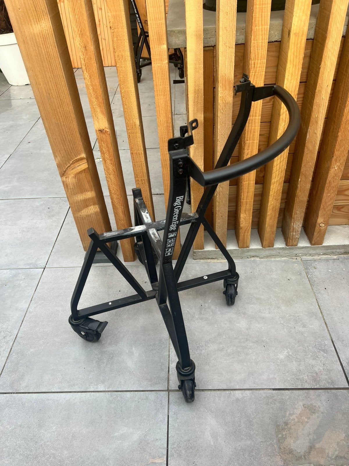 Onderstel en handler big green egg medium, Ophalen, Zo goed als nieuw