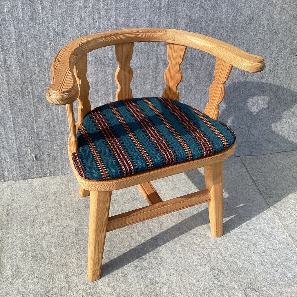 Chair Henning kjaernulf, Hout, Gebruikt, Razorblade, Henning Kjaernulf, C