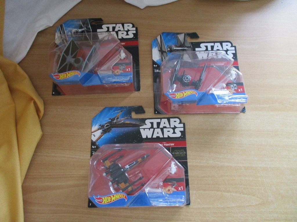 HotWheels STAR WARS Fighters  3x, Ophalen of Verzenden, Nieuw, Replica