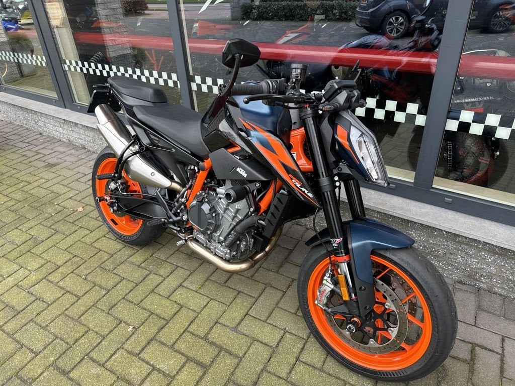 KTM 890 DUKE R 2022, Motoren, Naked bike, Gebruikt, Bedrijf