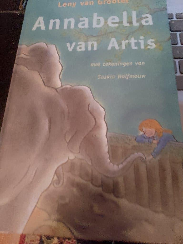 boek annabella van artis     tekening halfmouw, Ophalen of Verzenden, Zo goed als nieuw, Fictie algemeen