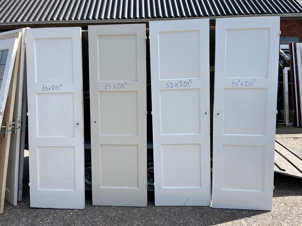 Oude paneeldeuren en klampdeuren ., Doe-het-zelf en Verbouw, Kozijnen en Schuifpuien, Ophalen, Gebruikt, Dakkapel, 75 tot 150 cm