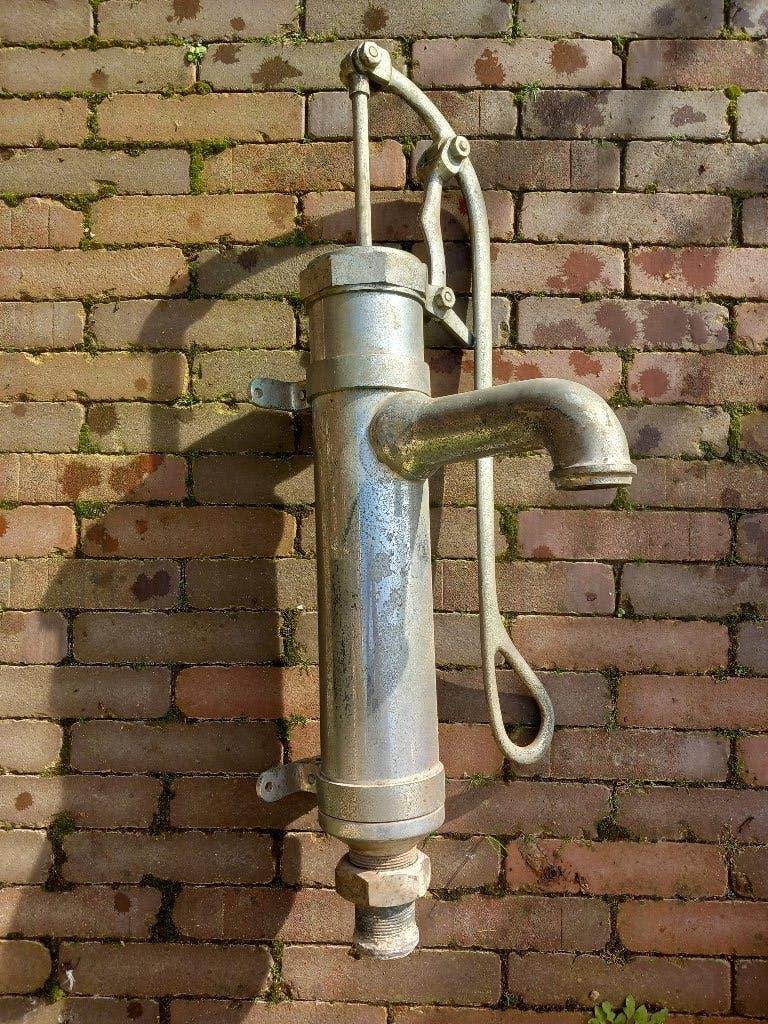 Klassiek handpomp - zwengelpomp - GEB, Tuin en Terras, Ophalen of Verzenden, Gebruikt, Handmatig, Overige typen