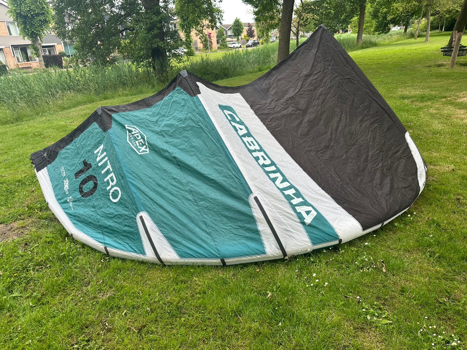 Cabrinha Nitro 2024 10m!, Watersport en Boten, Kitesurfen, Geen board, Ophalen, Gebruikt, 10 m²