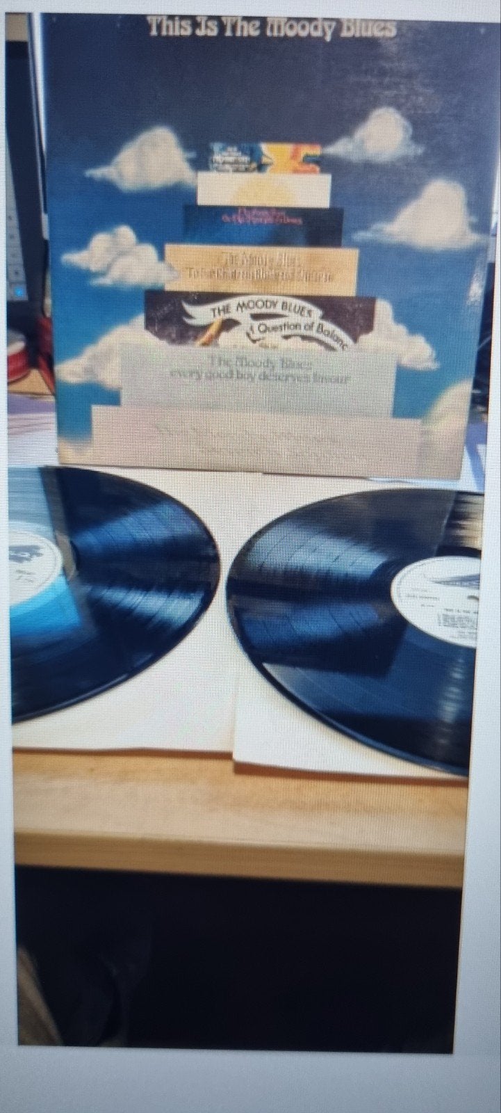 The Moody Blues - This Is The Moody Blues Dubbel-LP, Gebruikt, Pop, Ophalen of Verzenden, Dubbel-LP