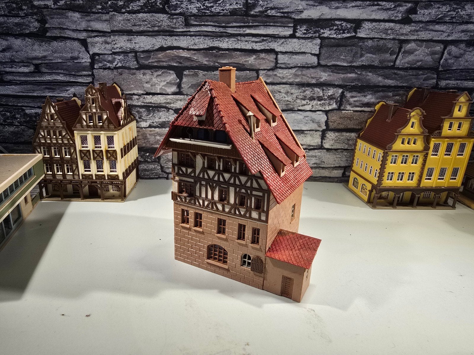 vakwerkhuis Duits huis N spoor trein 1:160, Overige merken, Gebruikt, Gelijkstroom of Wisselstroom, Brug, Tunnel of Gebouw