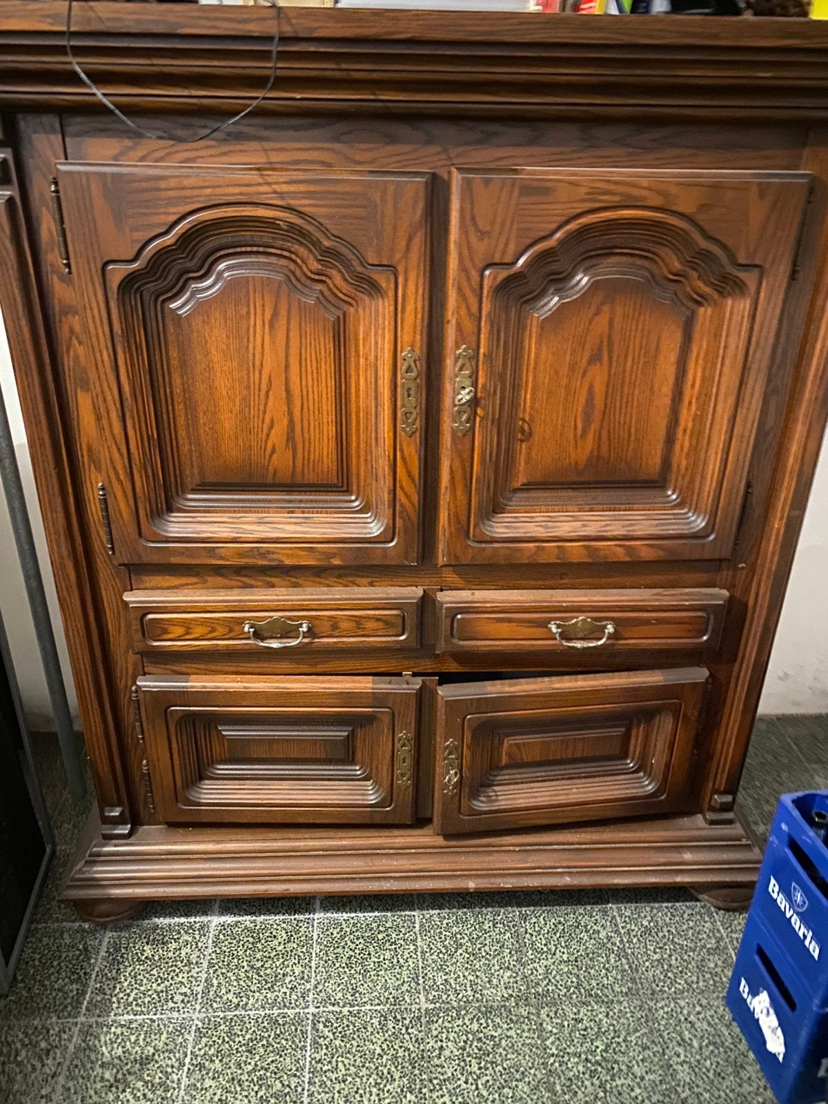 Eiken kast tv kast, Ophalen