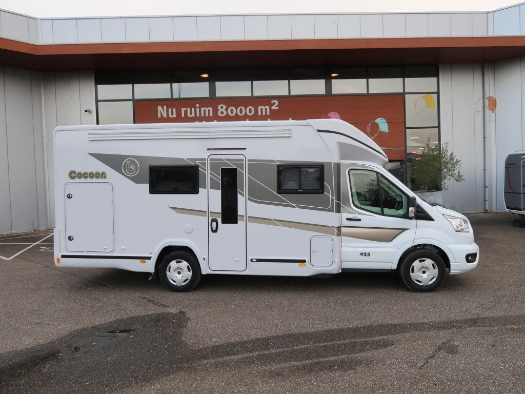 Benimar Cocoon 425 GROOT STAPELBED EN HEFBED, Automaat, Ford, Diesel, Luifel
