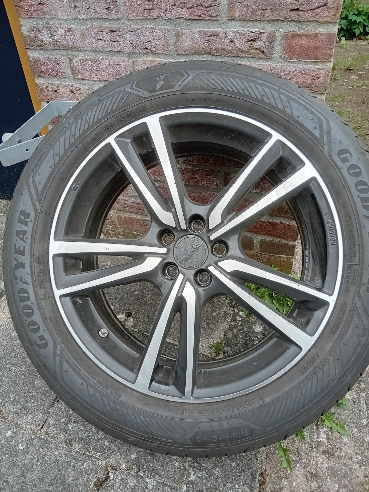 SUBARU Forester zomerbanden op velg MAK, Auto-onderdelen, Banden en Velgen, Ophalen, 17 inch, Band(en), Zomerbanden