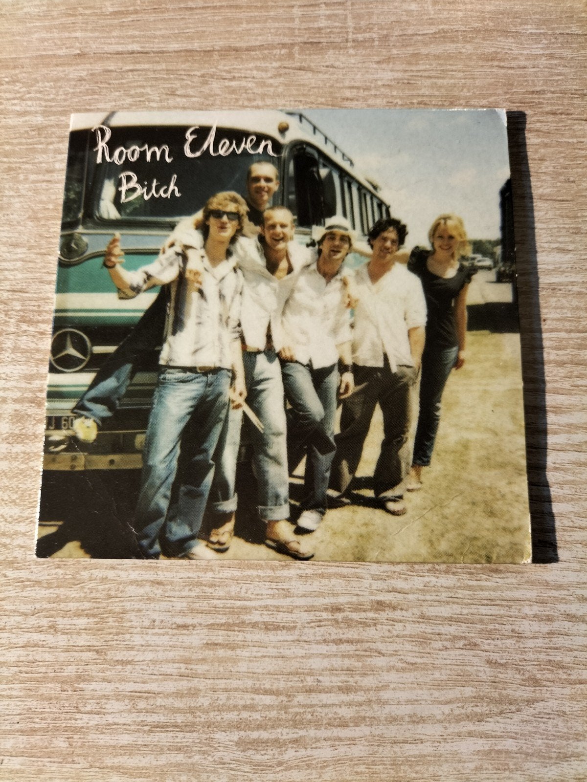 Room Eleven - bitch, Cd's en Dvd's, Cd Singles, Ophalen of Verzenden, Pop