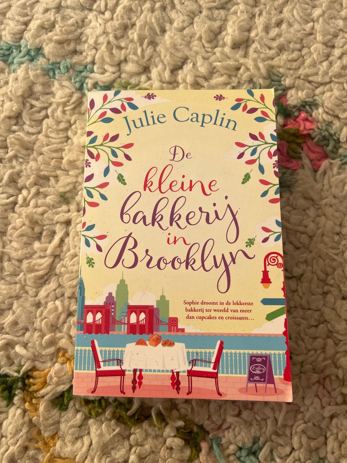 De kleine bakkerij in Brooklyn - Julie Caplin, Ophalen of Verzenden, Nieuw, Nederland