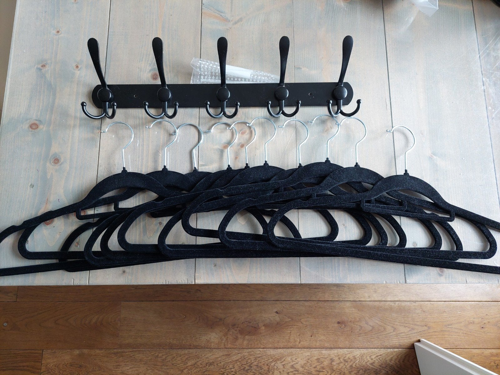 15 haaks zwart rvs wandkapstok met hangers, Zo goed als nieuw, Minder dan 100 cm, Metaal, Ophalen