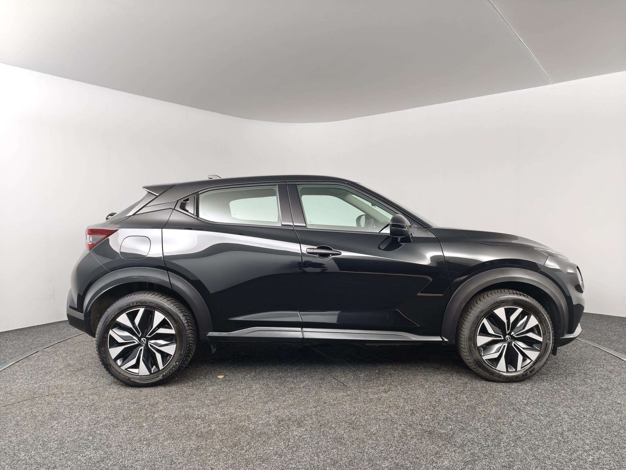 Foto 16 van Nissan Juke 1.0 DIG-T Business Access | Achteruitrijcamera |