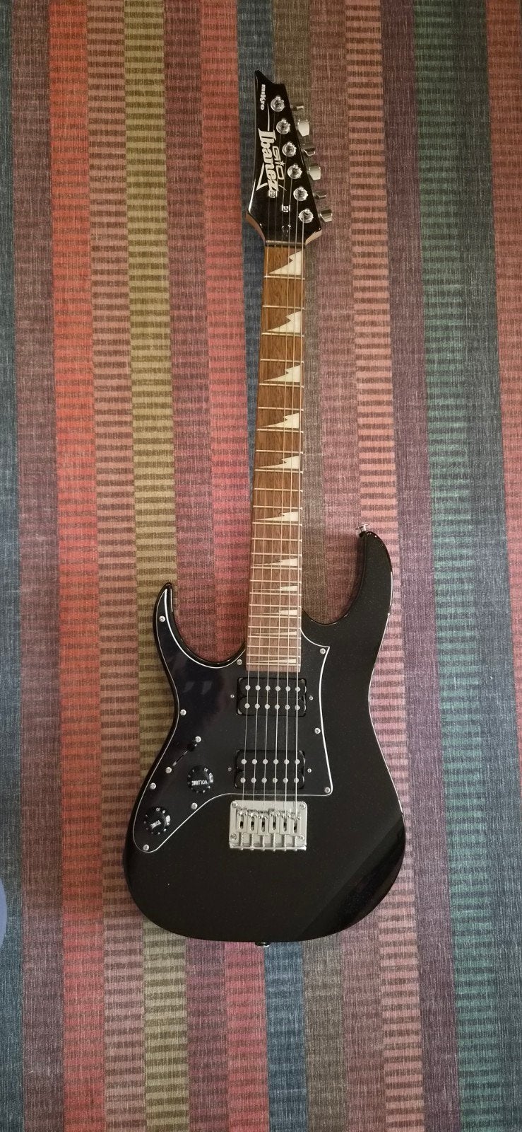 Linkshandige Ibanez GIO Mikro elektrische gitaar, Muziek en Instrumenten, Ophalen, Gebruikt, Solid body, Ibanez