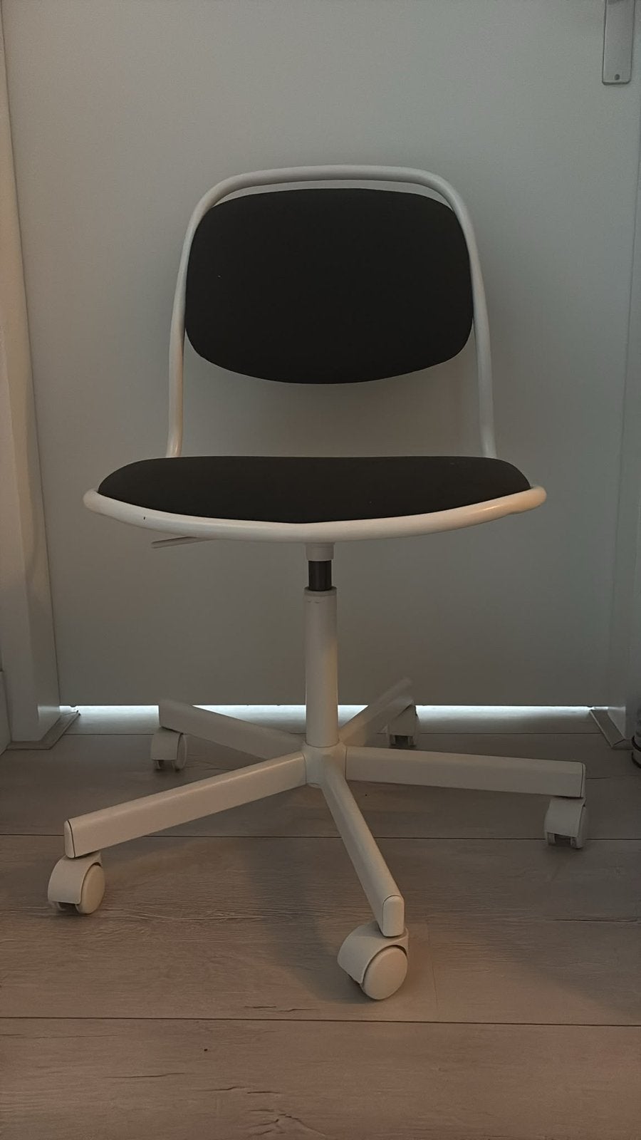 Ikea Orfjall bureaustoel wit antraciet, Huis en Inrichting, Bureaustoelen, Ophalen, Gebruikt, Wit, Bureaustoel