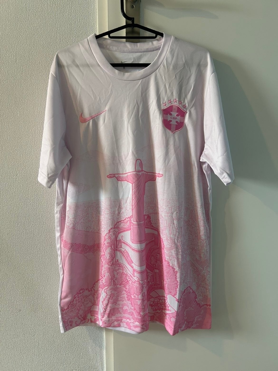Nike Brazilië Voetbalshirt Roze - Nieuw met labels, Ophalen of Verzenden, Nieuw, Maat 52/54 (L), Roze
