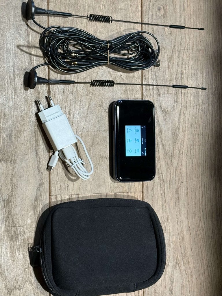ZTE MIFI Router 5G met Externe Antennes  MU5001, Computers en Software, Niet ingevuld, Niet ingevuld, Niet ingevuld